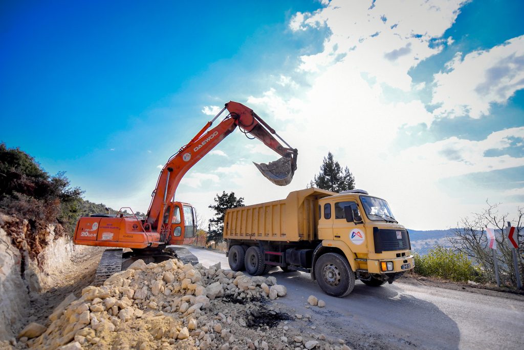 BÜYÜKŞEHİR, ULAŞIMI HEM KONFORLU HEM DE GÜVENLİ HALE GETİRİYOR (1)